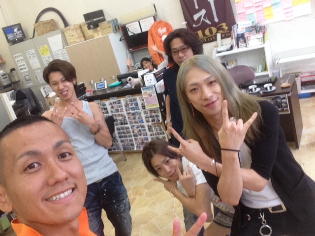店長のニコニコブログ!7月25日 金曜日☆ ランクル ハマー アルファード_b0127002_0504756.jpg