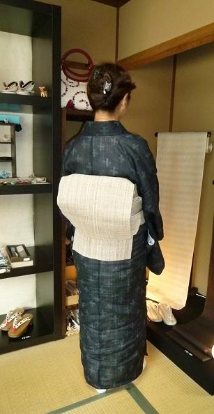 野田淳子さん、素敵な宮古上布に藤布の帯。_f0181251_12342219.jpg