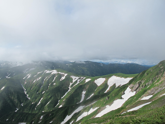 2014年7月21日　朝日連峰（３日目　狐穴小屋～以東岳～泡滝ダム）_c0116856_18422166.jpg