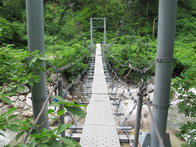 2014年7月21日　朝日連峰（３日目　狐穴小屋～以東岳～泡滝ダム）_c0116856_18515761.jpg