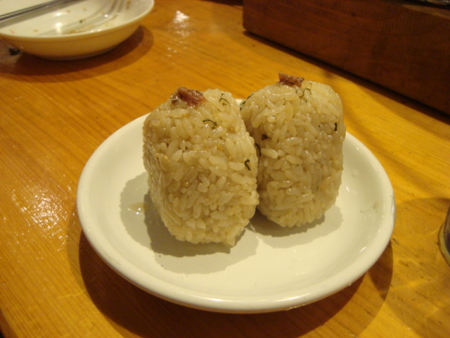 代々木「炭火焼ホルモン まんてん」へ行く。_f0232060_15382993.jpg