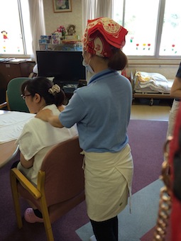 今日はみはま苑でのボランティア実習_a0191183_1615846.jpg