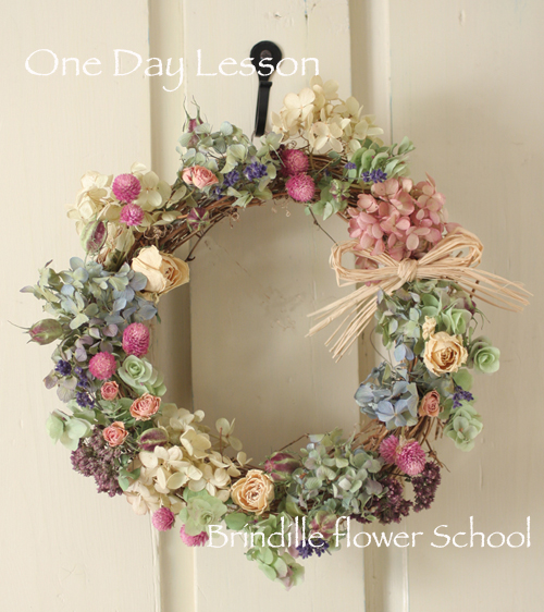 One Day Lesson 8月 ☆ 単発プチレッスンはドライフラワーのナチュラルリースです♪_b0138802_15315443.jpg