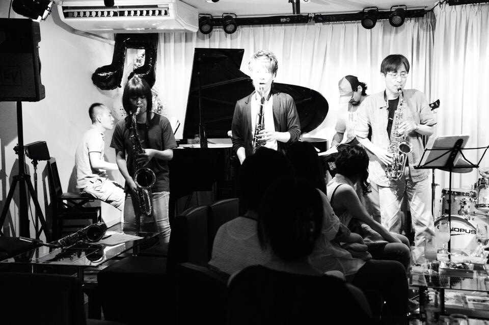 Jazzlive comin 広島 明日月曜日のライブ!_b0115606_12195913.jpg