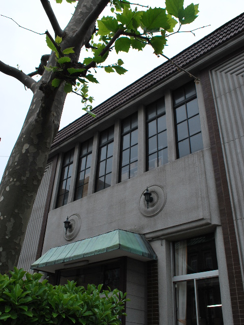函館区立病院外来診療棟(建築家・関根要太郎函館作品再訪、その2)_f0142606_1055266.jpg