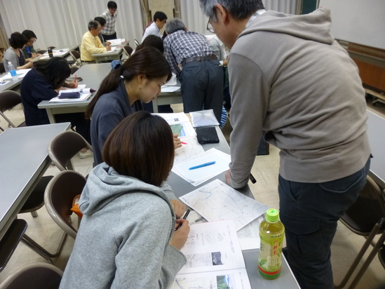 2014年初級登山学校　座学　「読図」　　2014-5-10_d0247927_14372563.jpg