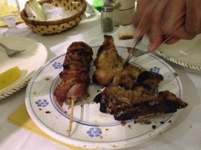 肉の村、チステルニーノ_f0106597_14586.jpg