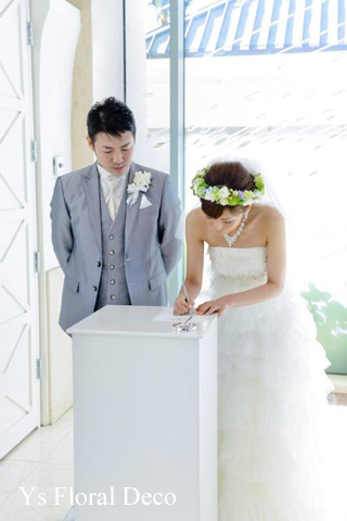 白グリーンの花冠 ハワイ挙式の新婦さんへ_b0113510_22363516.jpg