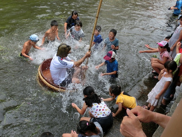 公約通り見事?撃沈した小長井市長 田宿川たらい流し川祭り_f0141310_7353160.jpg