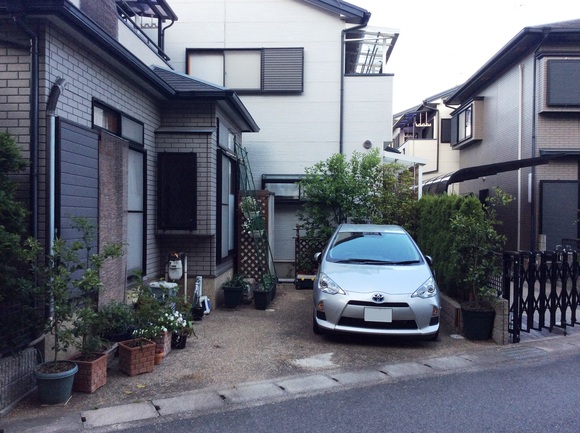 ガレージスペースを有効活用_e0128446_1594327.jpg