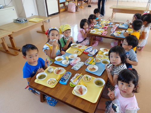 食育の日（太陽・月組）_b0169671_1474767.jpg