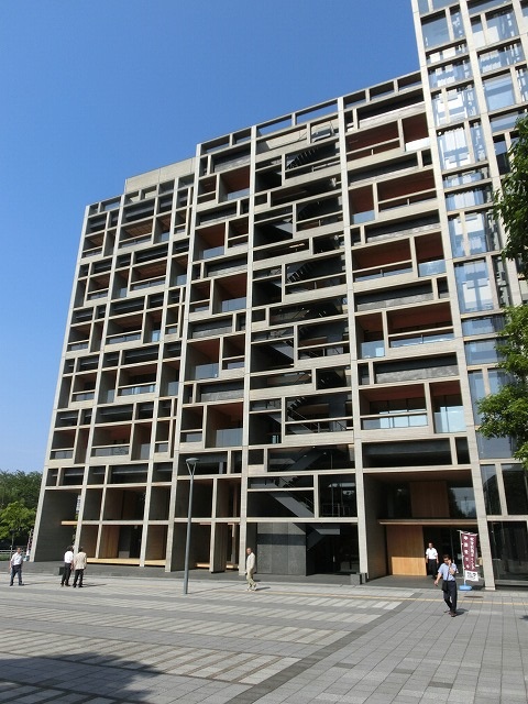 木の香に癒される　新木場の「東京木材会館」_f0141310_713283.jpg