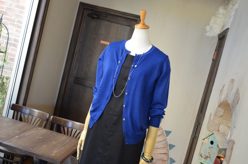 晩夏初秋ロイヤルブルー ブラックコーデ Shop The Spiralという館 カフェとインポート雑貨のある次世代型セレクトショップ 晩夏初秋ロイヤルブルー ブラックコーデ Shop The Spiralという館 カフェとインポート雑貨のある次世代型セレクトショップ