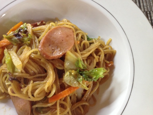 スパゲッティでOK!ソース焼きそば_a0136671_2302384.jpg