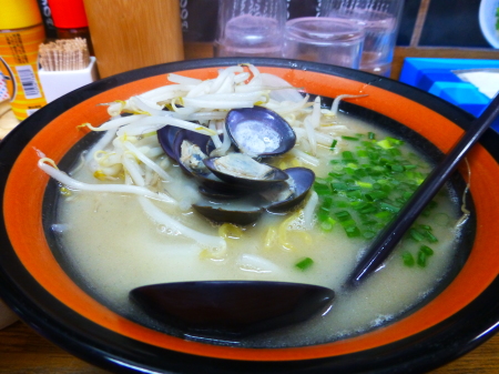 北海道苫小牧シリーズ　　シジミラーメンをいただく_b0011584_04534942.jpg