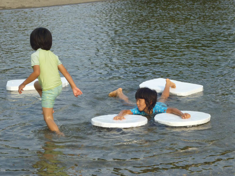 近藤沼公園 忍者になりたくて 水上を歩く ミズグモ を製作 Motoride