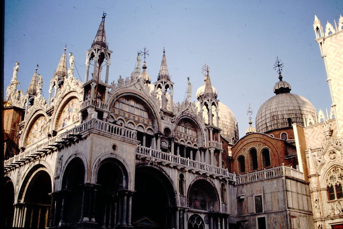 ヴェネツィア最大のサン マルコ大聖堂 家田足穂のエキサイト ブログ