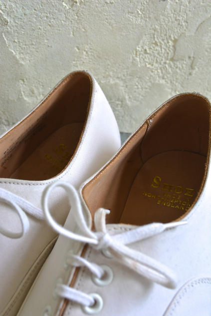 U.K. army white shoes_f0226051_1365393.jpg