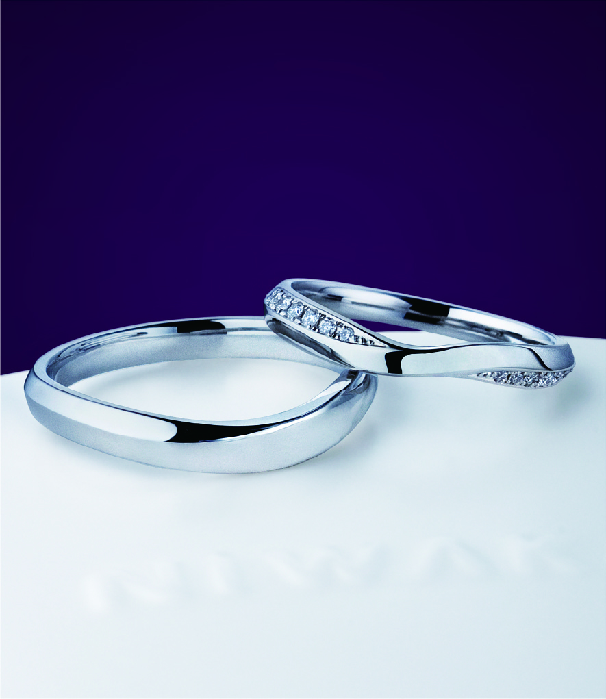 「茜雲（あかねぐも）」の物語～お二人と結婚指輪・婚約指輪たちは北欧を旅したのですね～俄の結婚指輪のエピソード_f0118568_1319676.jpg