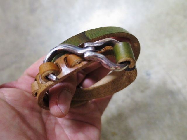 HALCYON (MADE in England) ・・・ CAMO LEATHER BRESS!★!_d0152280_2127979.jpg