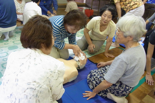 サロン活動紹介＜ほのぼの広場＞救急法_c0181842_13143574.jpg