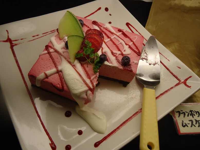 ケーキバイキングへ 宮崎 都城 からの便り ケーキバイキングへ 宮崎 都城 からの便り