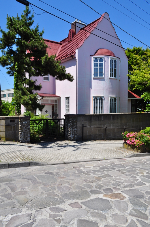 函館元町の旧亀井喜一郎邸(建築家・関根要太郎函館作品再訪、その3)_f0142606_1218046.jpg
