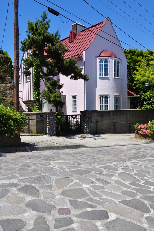 函館元町の旧亀井喜一郎邸(建築家・関根要太郎函館作品再訪、その3)_f0142606_12262172.jpg
