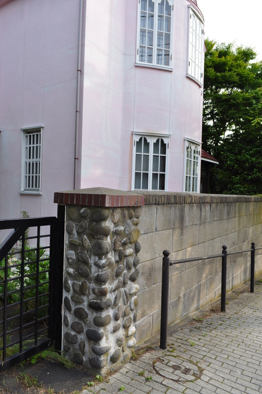 函館元町の旧亀井喜一郎邸(建築家・関根要太郎函館作品再訪、その3)_f0142606_12495648.jpg