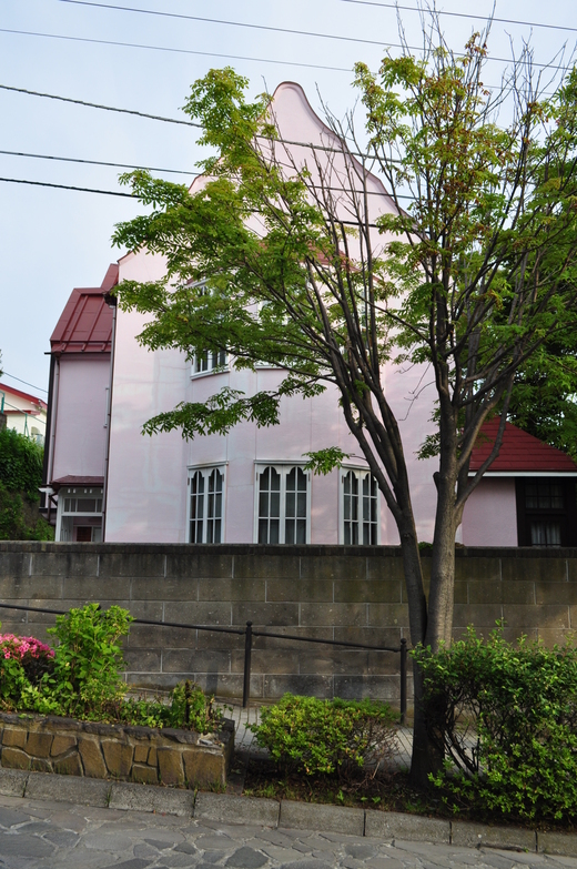 函館元町の旧亀井喜一郎邸(建築家・関根要太郎函館作品再訪、その3)_f0142606_12555811.jpg