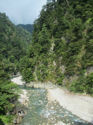 まとめて、お話させてね～　　欅平　（富山）_f0064449_811559.jpg