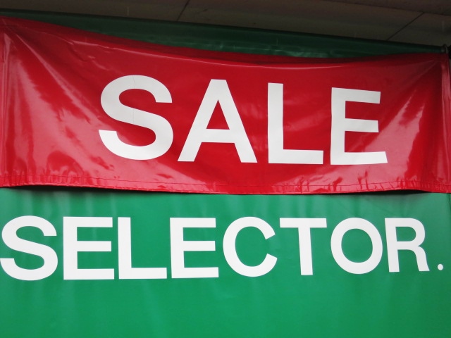 8月に入りました。。。一部ですが、SALE!始めました。。。御来店下さいませ🎶_d0152280_15373861.jpg