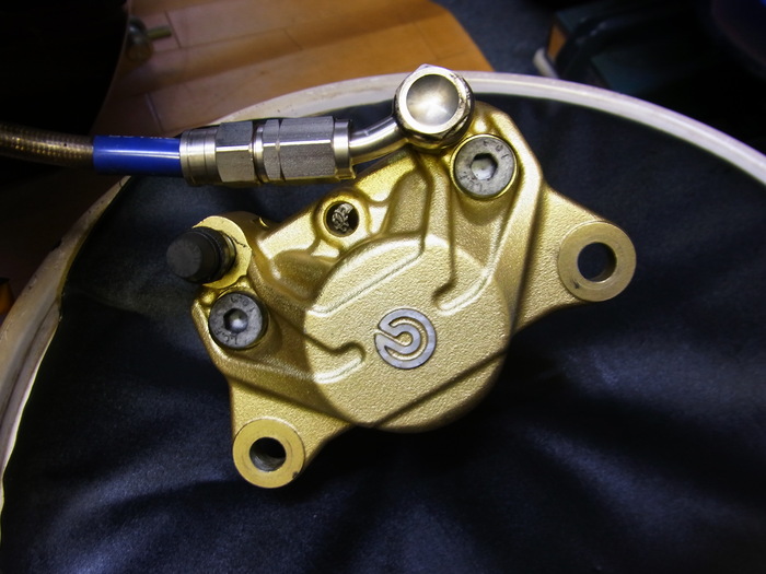 引き寄せられた「アドレスV125G」_a0209531_2084082.jpg