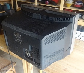 ブラウン管テレビ_d0195183_23372077.jpg