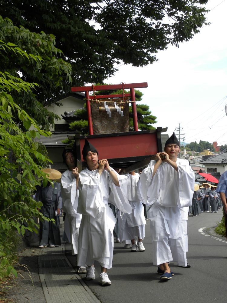 諏訪大社・下社遷座祭(お舟祭り)・・・(1)_b0329588_11481907.jpg