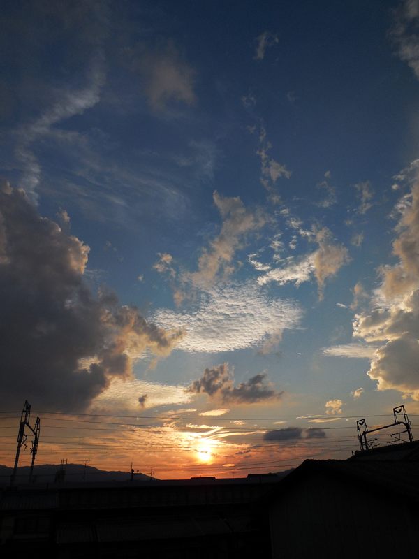仕事帰りの夕景_f0032011_18402055.jpg