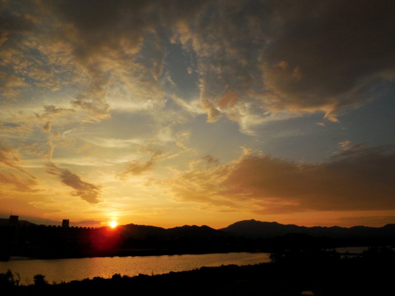 仕事帰りの夕景_f0032011_18403136.jpg