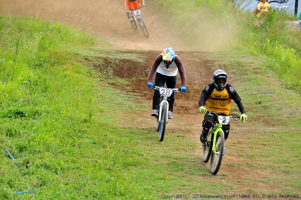  ２０１４JOSF緑山８月定期戦VOL4：MTBエキスパート決勝　動画あり_b0065730_22212781.jpg