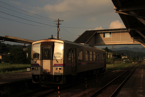 青春18切符　芸備線　備後庄原駅にて_d0202264_5481884.jpg