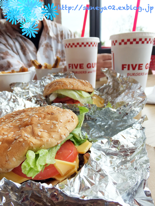 噂の FIVE GUYS 初体験_d0221584_11215194.jpg