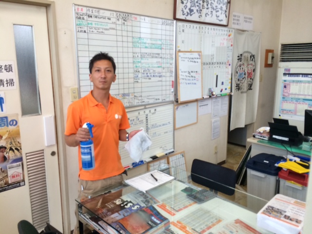 8月5日火曜日 山本が送ります♪TOMMYの1日 ヾ(*´▽`*)ノ ランクル アルファード ハマー_b0127002_17214965.jpg