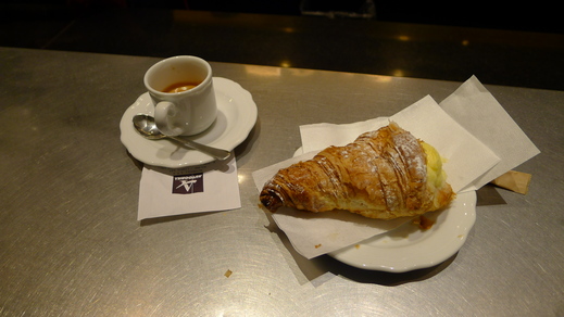 italian breakfast_a0129711_16343491.jpg