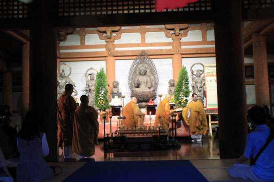 醍醐寺万灯会_e0048413_22193375.jpg