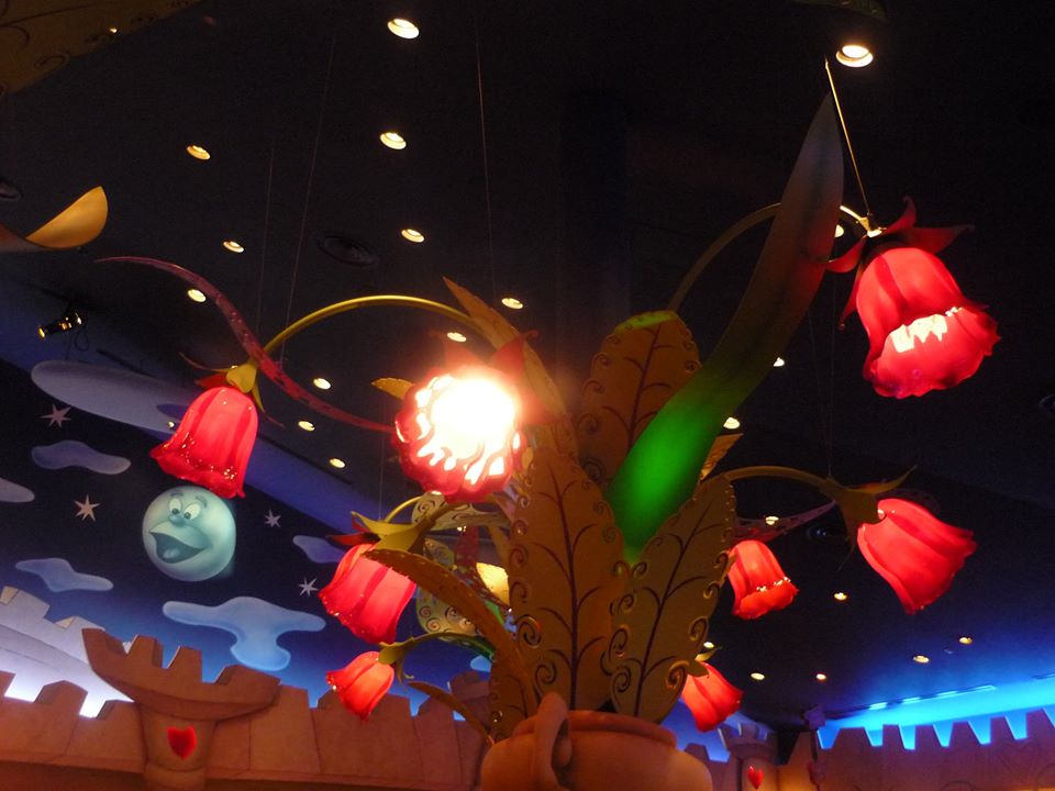 お誕生日は　Magic Kingdom 魔法の国　東京ディズニーランド (Tokyo Disneyland)へⅠ♪•*¨*•.¸¸♪♡✝_a0053662_234238.jpg