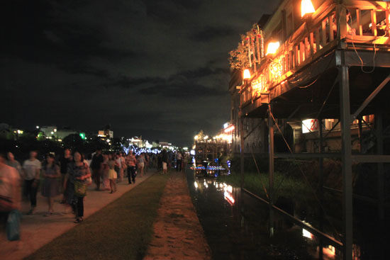 京の七夕 鴨川_e0048413_1841048.jpg