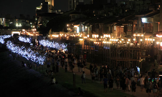 京の七夕 鴨川_e0048413_1841768.jpg