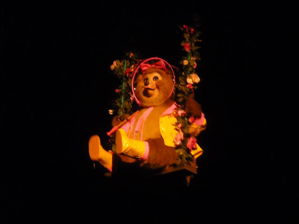お誕生日は　Magic Kingdom 魔法の国　東京ディズニーランド (Tokyo Disneyland)へⅠ♪•*¨*•.¸¸♪♡✝_a0053662_0111117.jpg