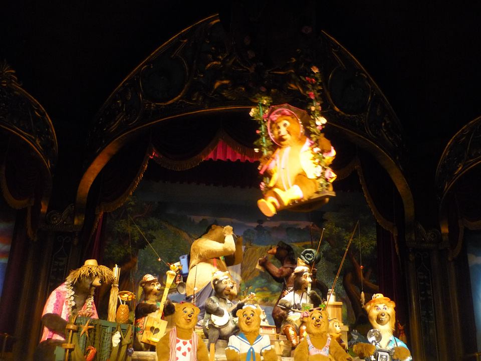 お誕生日は　Magic Kingdom 魔法の国　東京ディズニーランド (Tokyo Disneyland)へⅠ♪•*¨*•.¸¸♪♡✝_a0053662_0114194.jpg