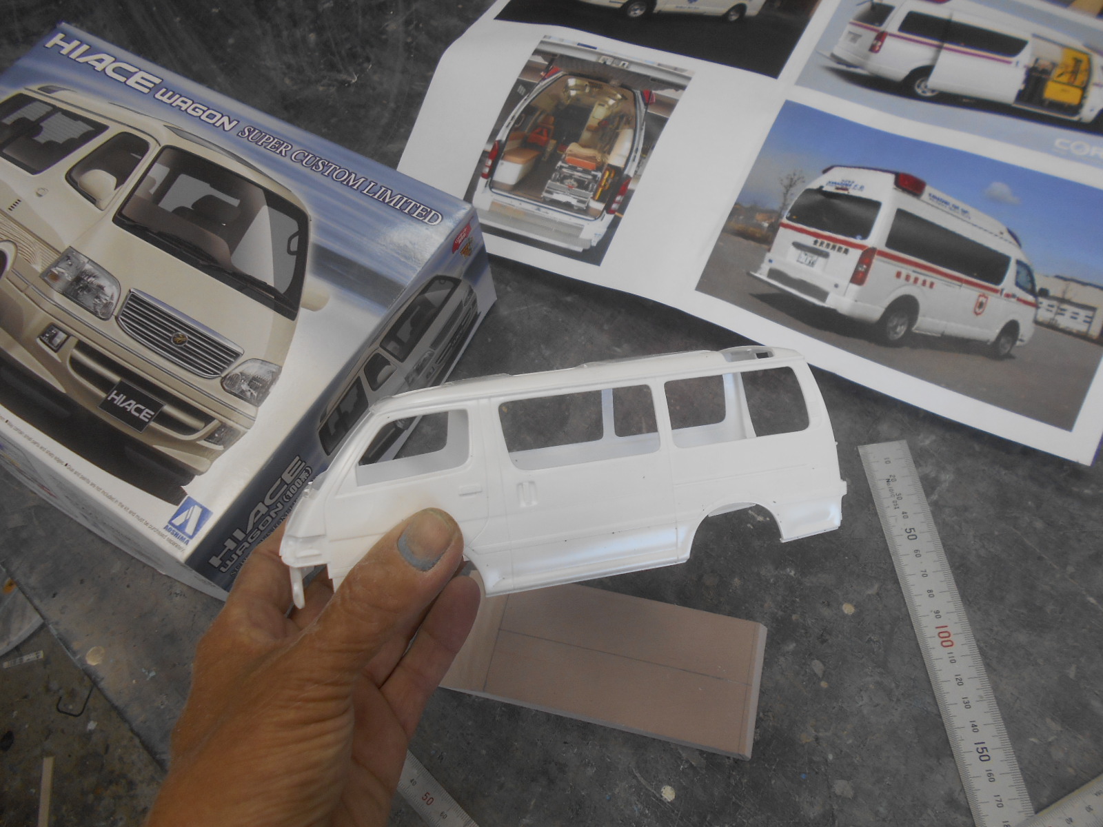 救急車の模型 サーマル工房 工作室 救急車の模型 サーマル工房 工作室