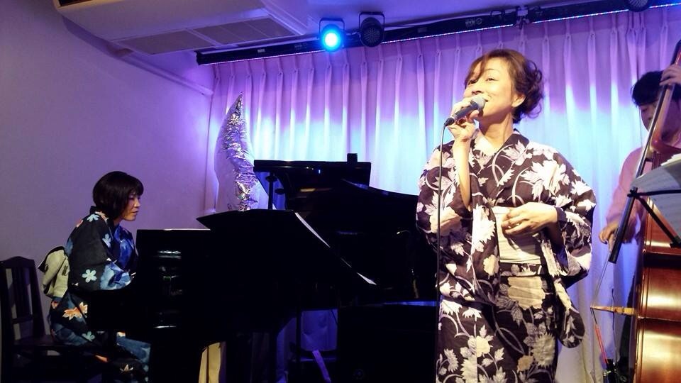 Jazzlive comin 広島 薬研堀 本日木曜日のライブ_b0115606_11415335.jpg